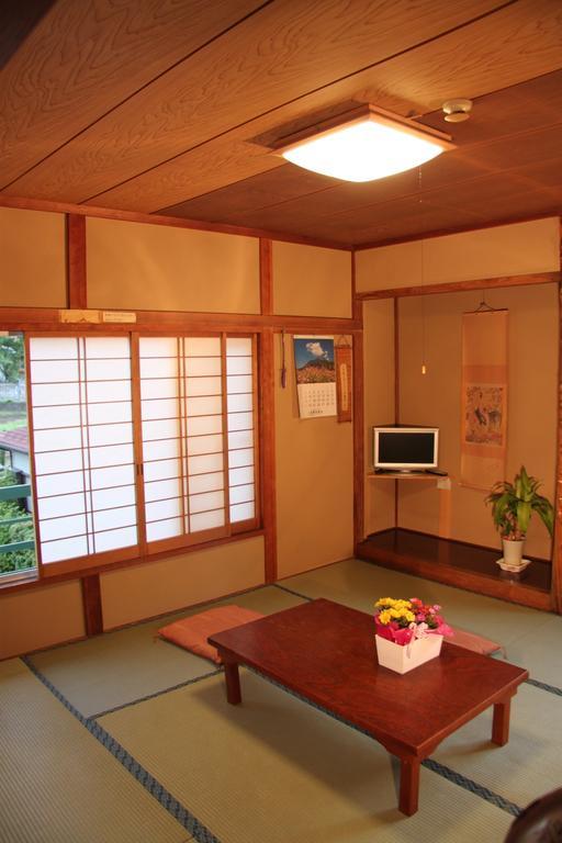 Yagisakien Hotel Fujikawaguchiko Buitenkant foto